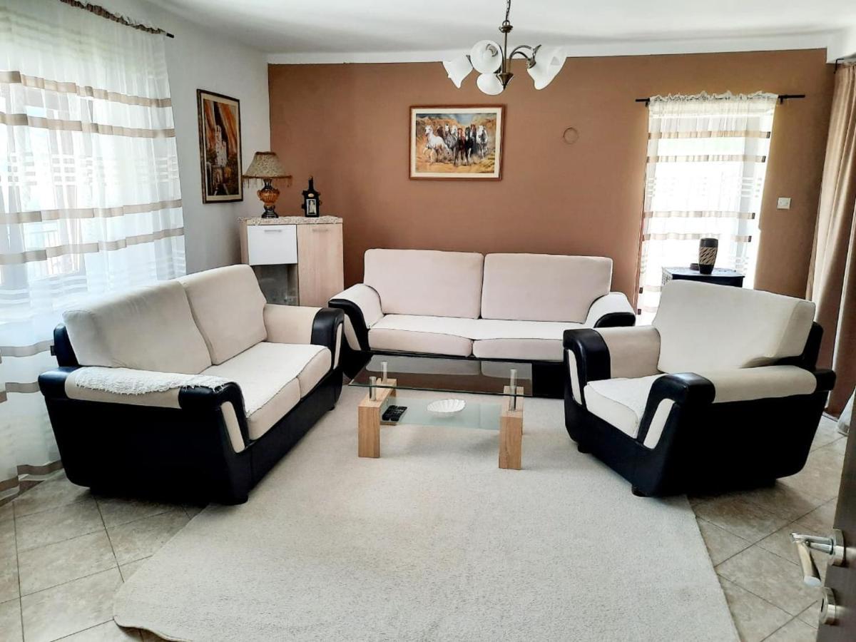 Apartman A&V Kotor Buitenkant foto