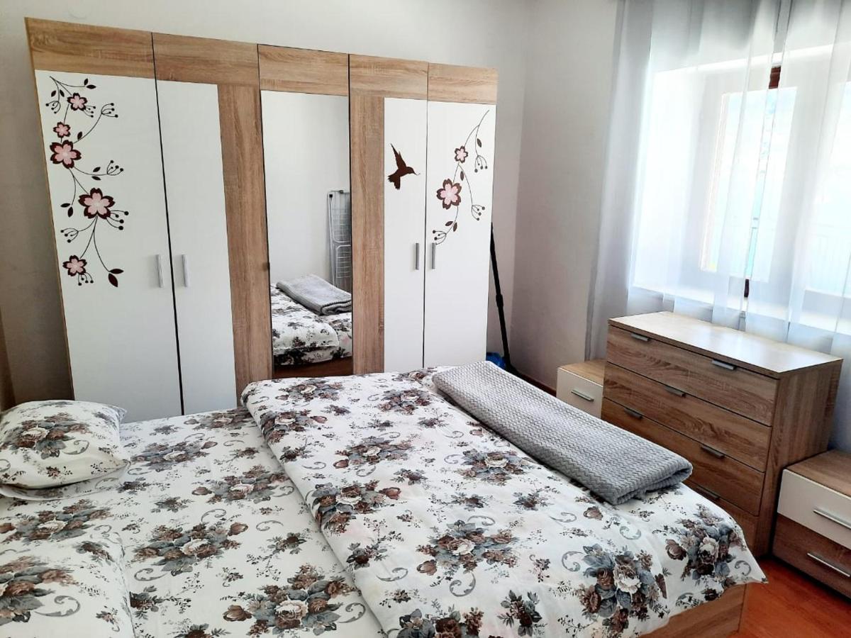 Apartman A&V Kotor Buitenkant foto
