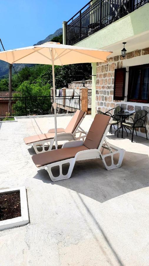 Apartman A&V Kotor Buitenkant foto
